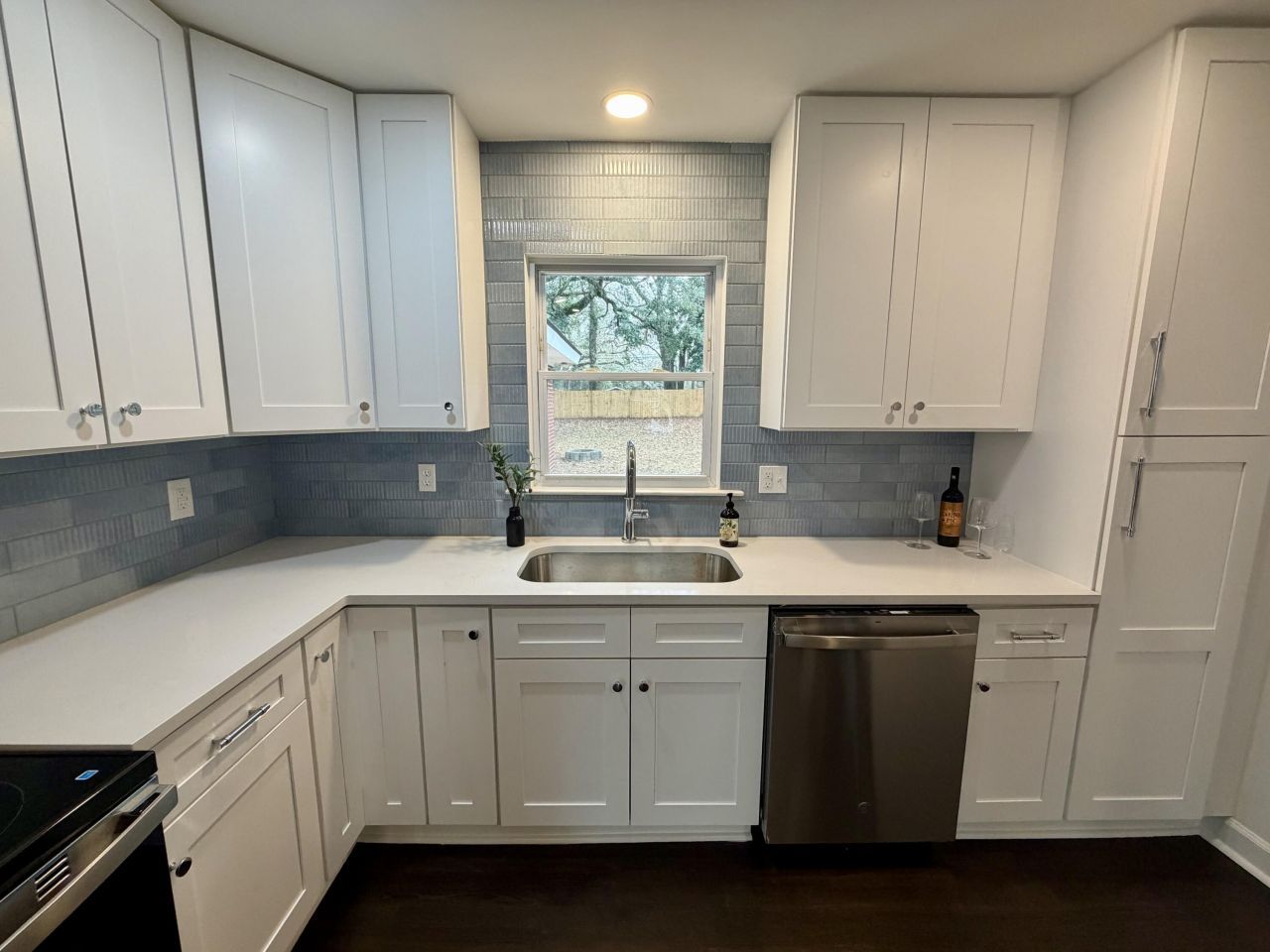 1550 Salisbury Street Photo 4