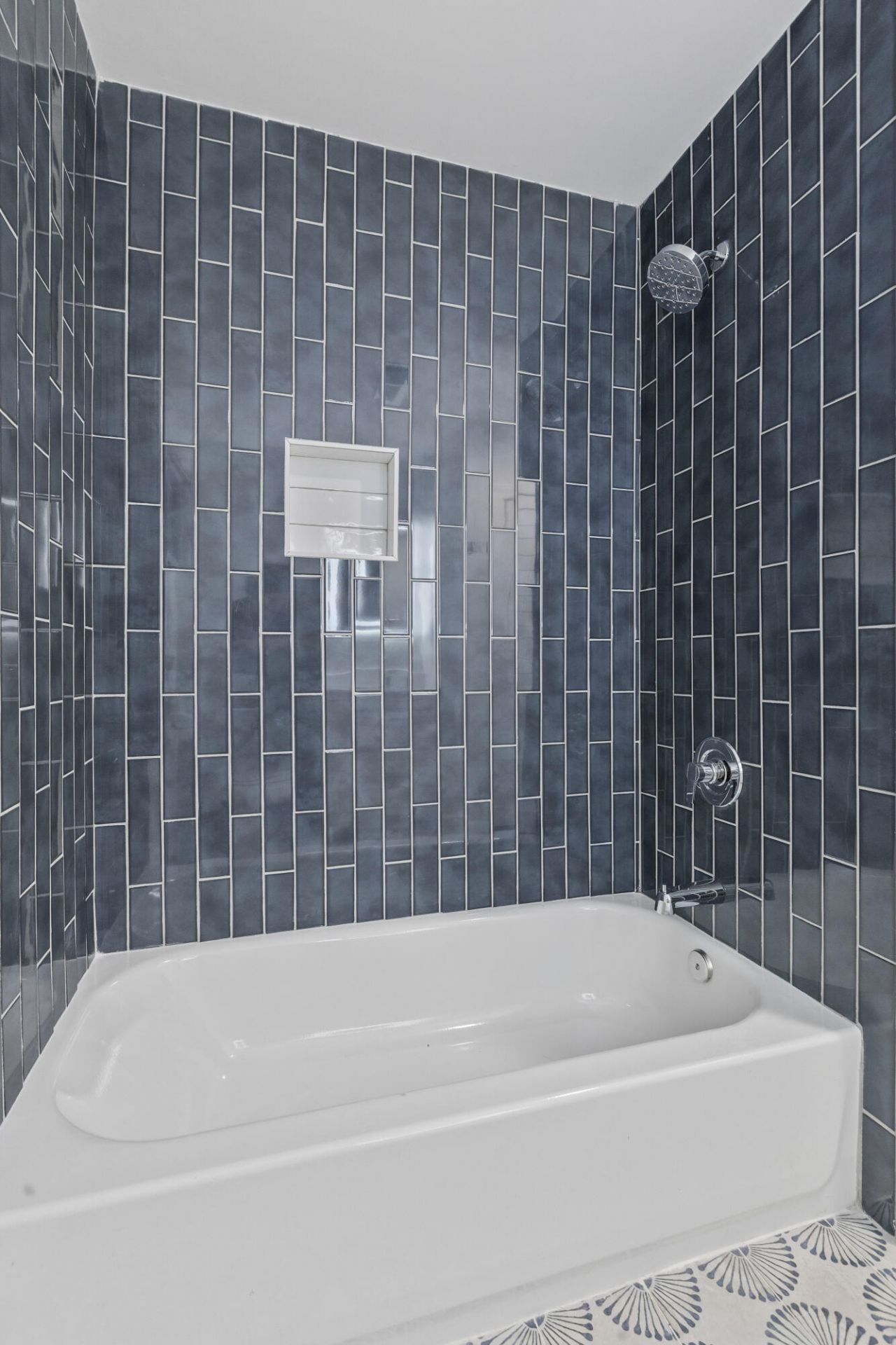 1550 Salisbury Street Photo 9