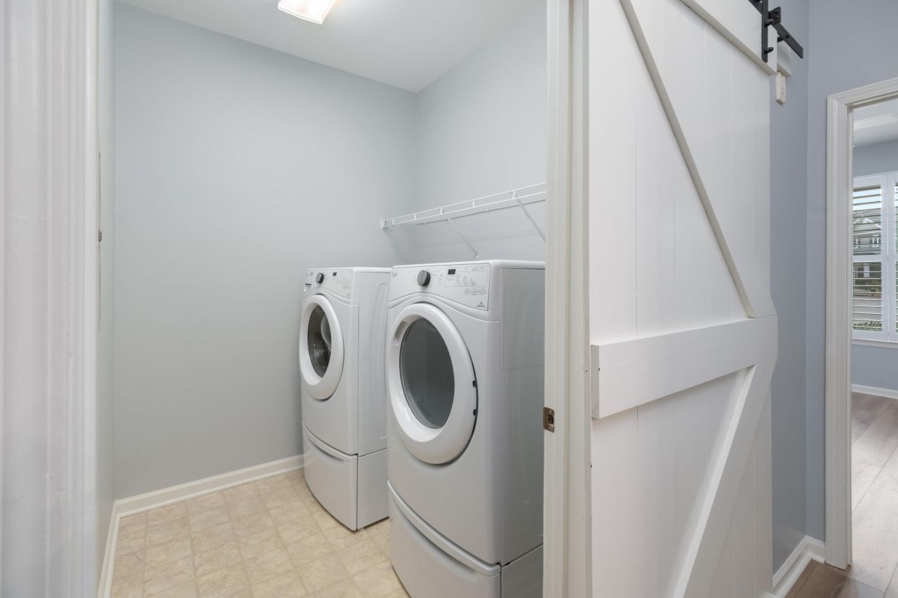 1225 Blakeway Street Photo 18