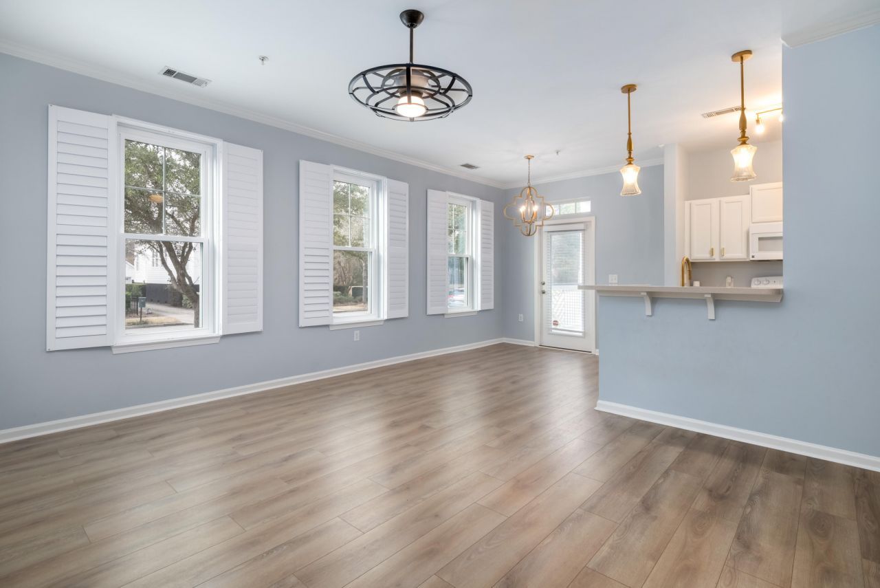 1225 Blakeway Street Photo 3