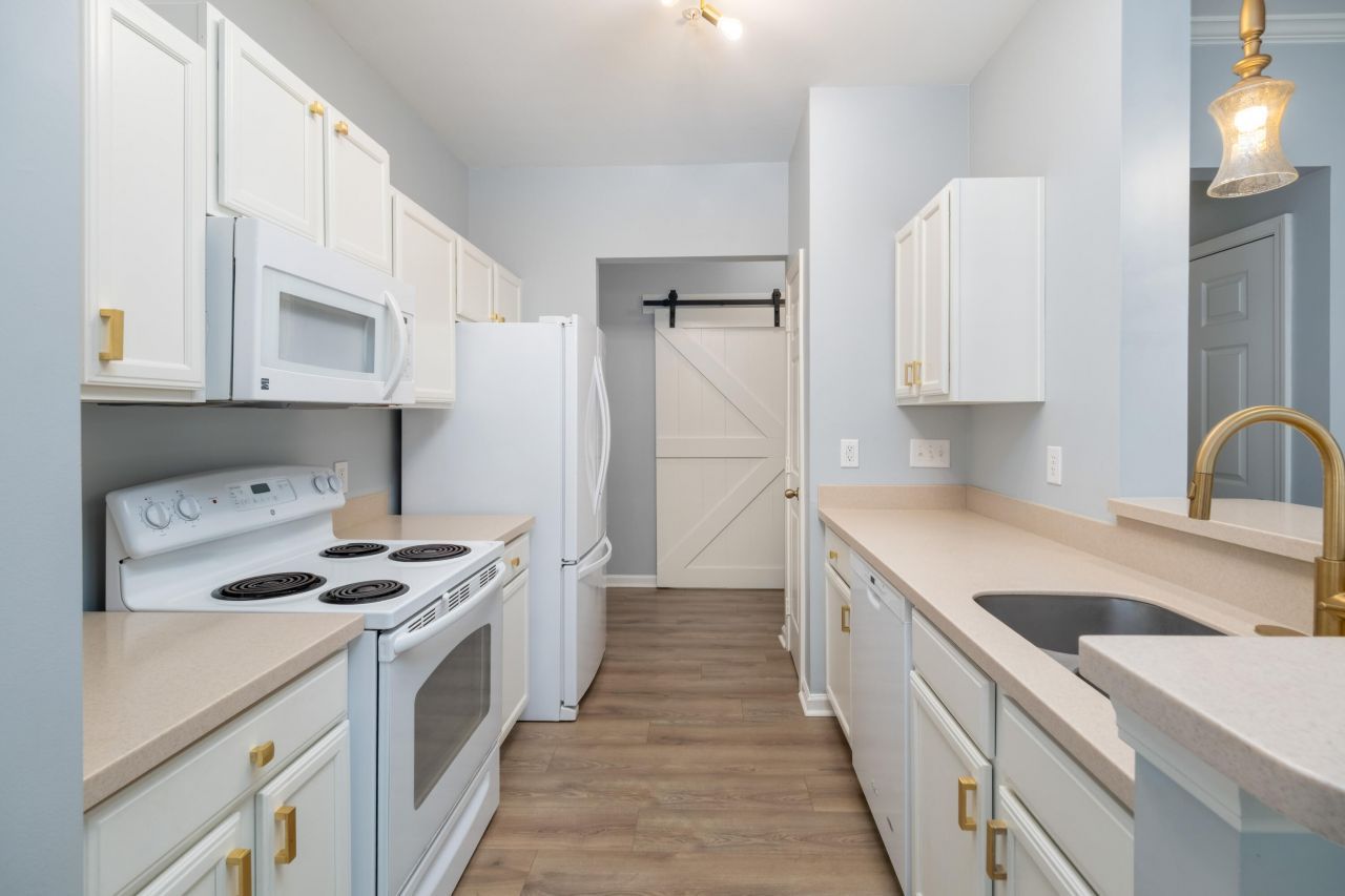 1225 Blakeway Street Photo 7