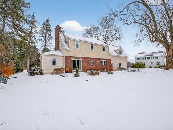 2510 Troy-Schenectady Road, Niskayuna, NY 12309