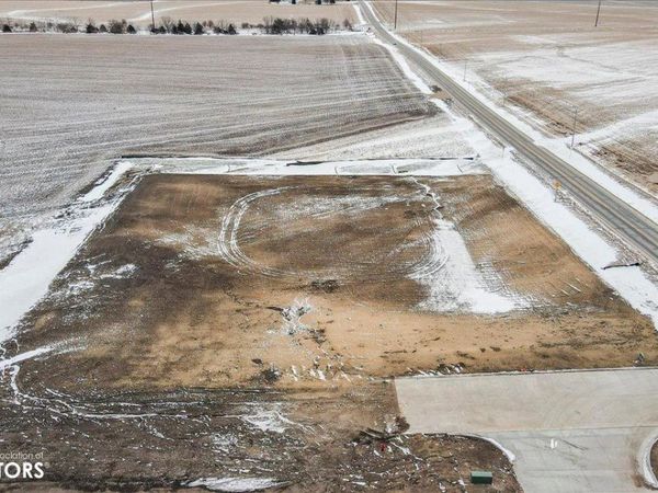 102 Sunrise Boulevard, Conrad, IA 50621