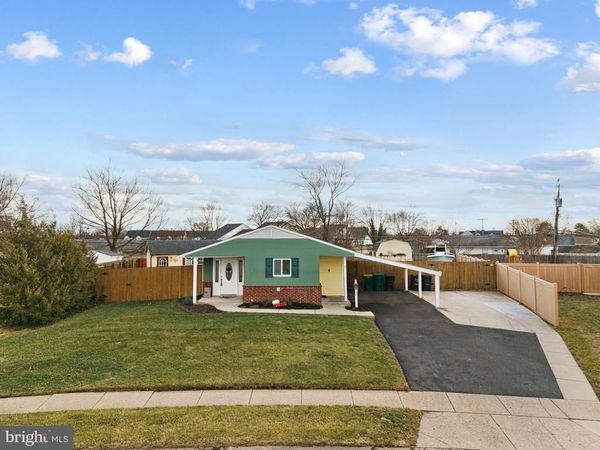 5 GLENWOOD LANE, LEVITTOWN, PA 19055