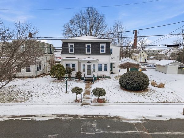 8 Laurel St, Whitman, MA 02382