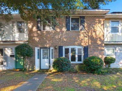 712 Harbor Lane, Mount Pleasant, SC 29464