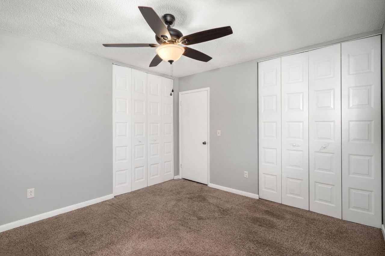 712 Harbor Lane Photo 23