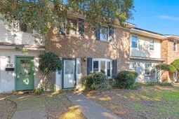 712 Harbor Lane photo 4