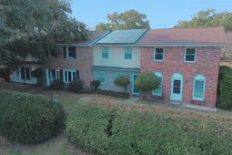 712 Harbor Lane photo 4