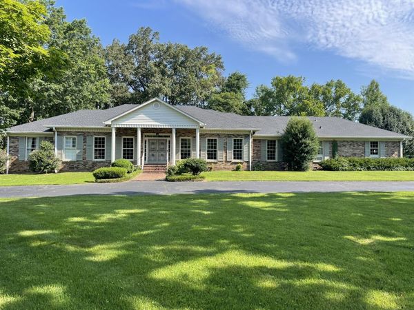 133 Sequoia Dr , Clarksville, TN 37043