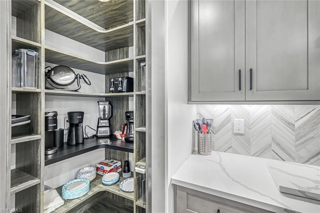 1909 SE 14th St, Cape Coral, FL 33990 Photo