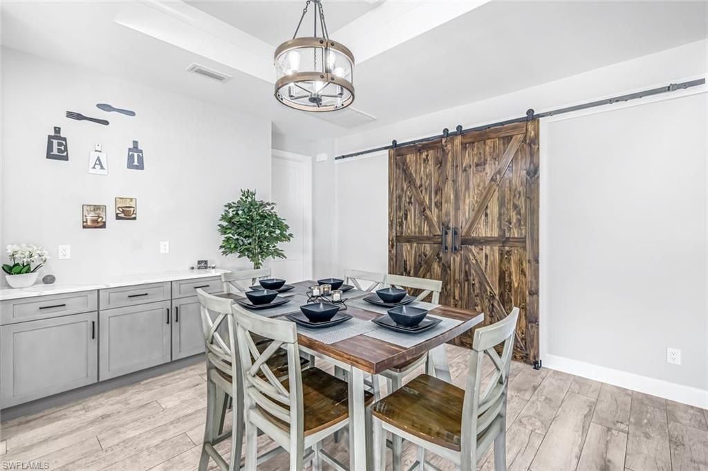 1909 SE 14th St, Cape Coral, FL 33990 Photo