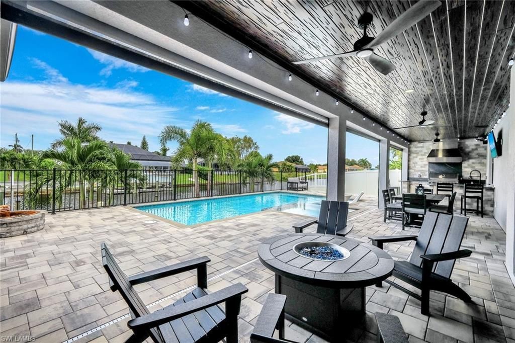 1909 SE 14th St, Cape Coral, FL 33990 Photo