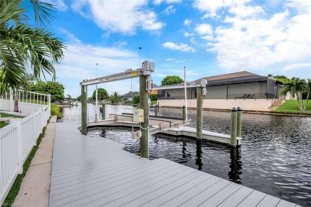 1909 SE 14th St, Cape Coral, FL 33990 Photo