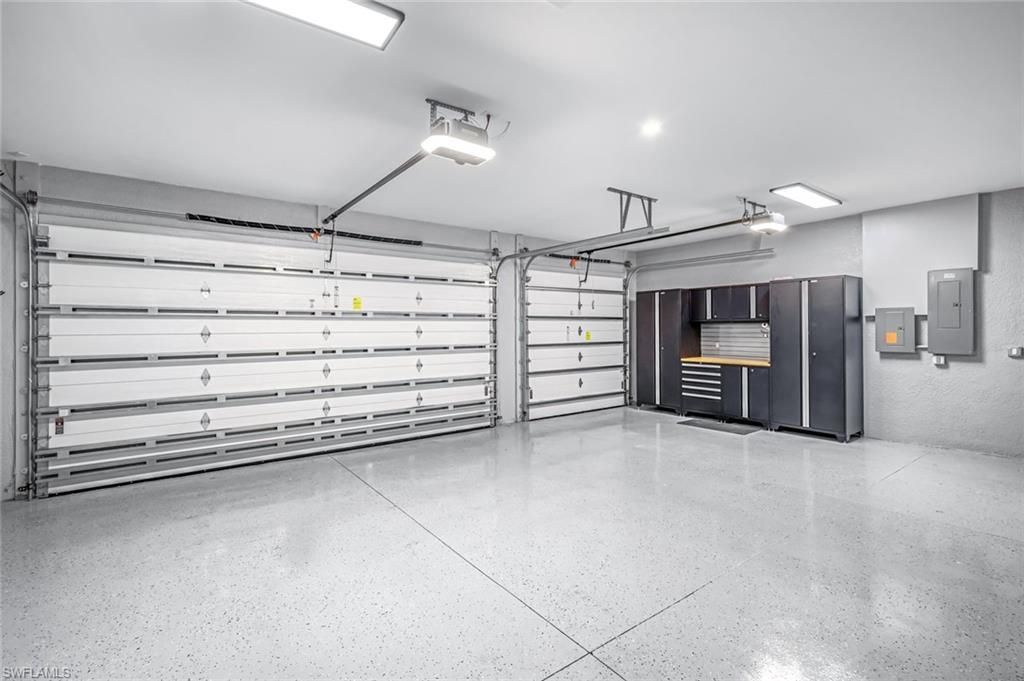 1909 SE 14th St, Cape Coral, FL 33990 Photo