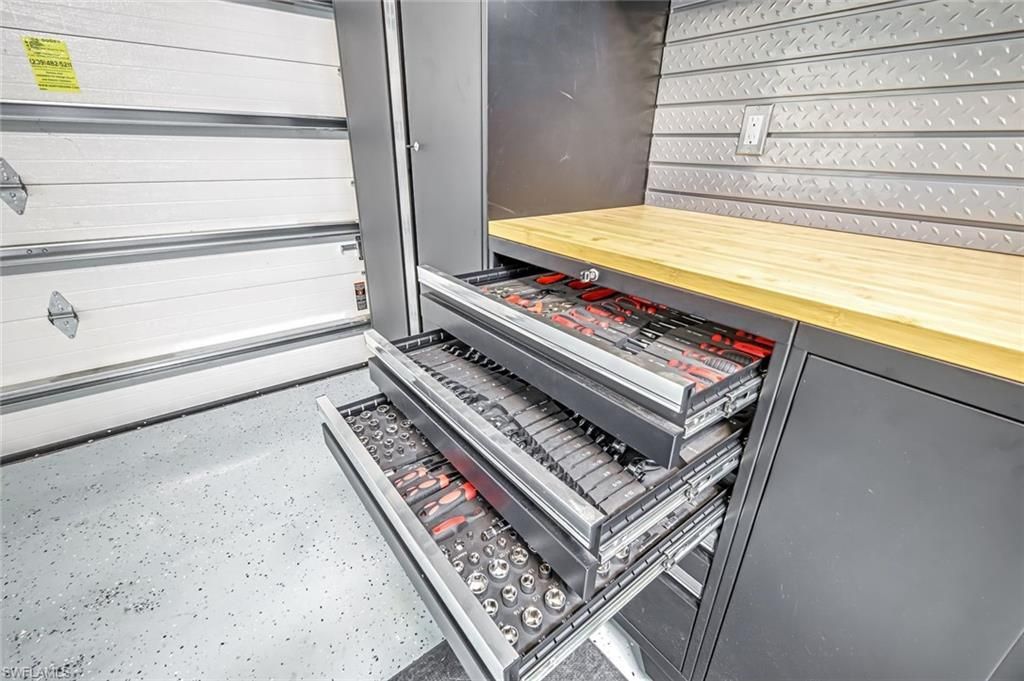 1909 SE 14th St, Cape Coral, FL 33990 Photo