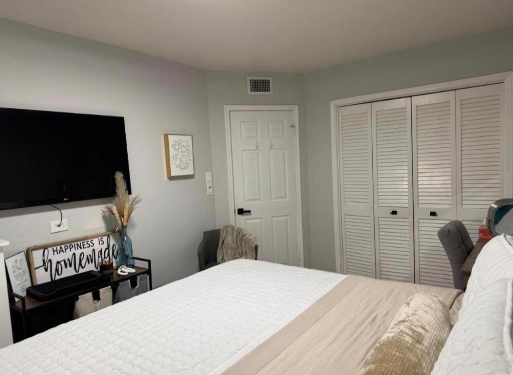 1950 Lake Osborne Drive, Unit 18, Lake Worth, FL 33461 Photo