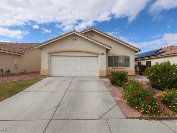 4717 Goldfield Street, North Las Vegas, NV 89031