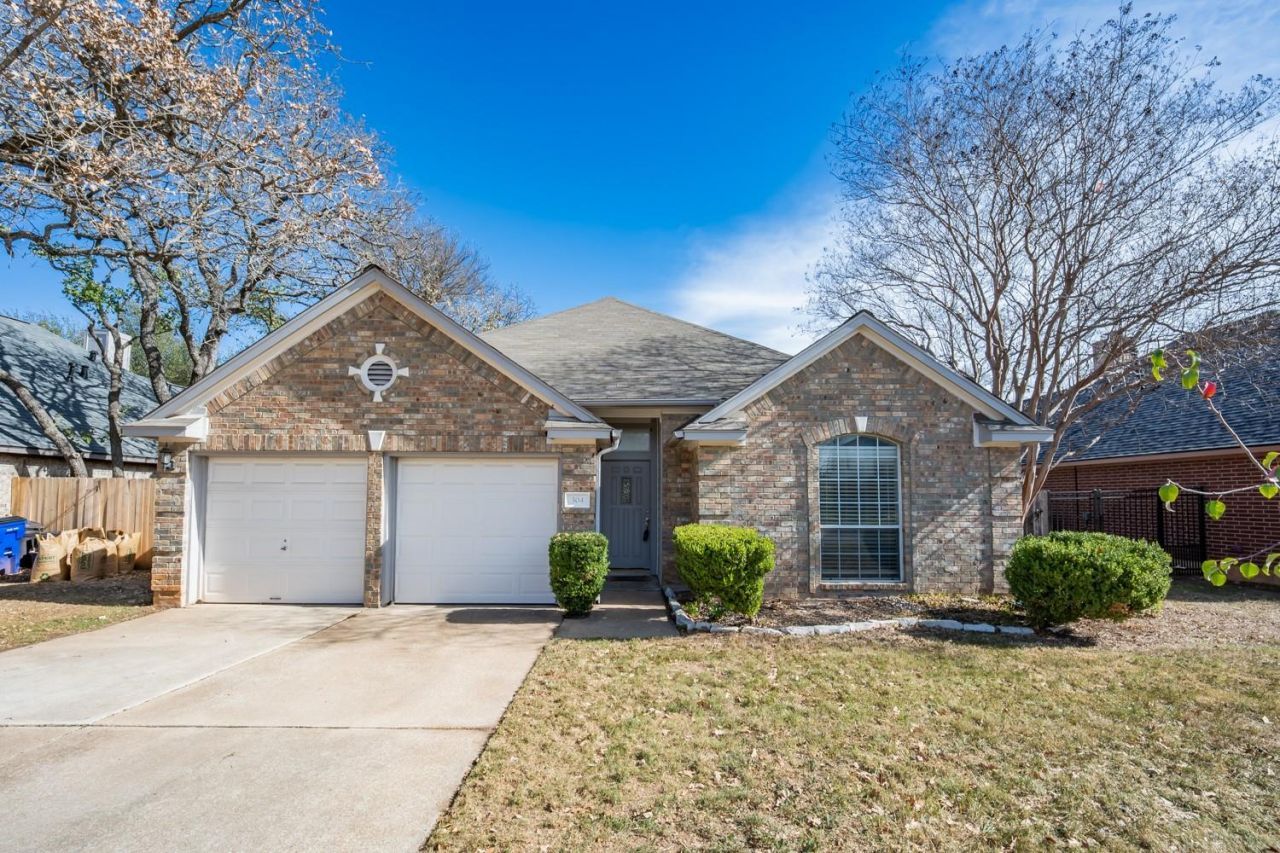 304 Mesa Verde St, Cedar Park, TX 78613 Main Photo