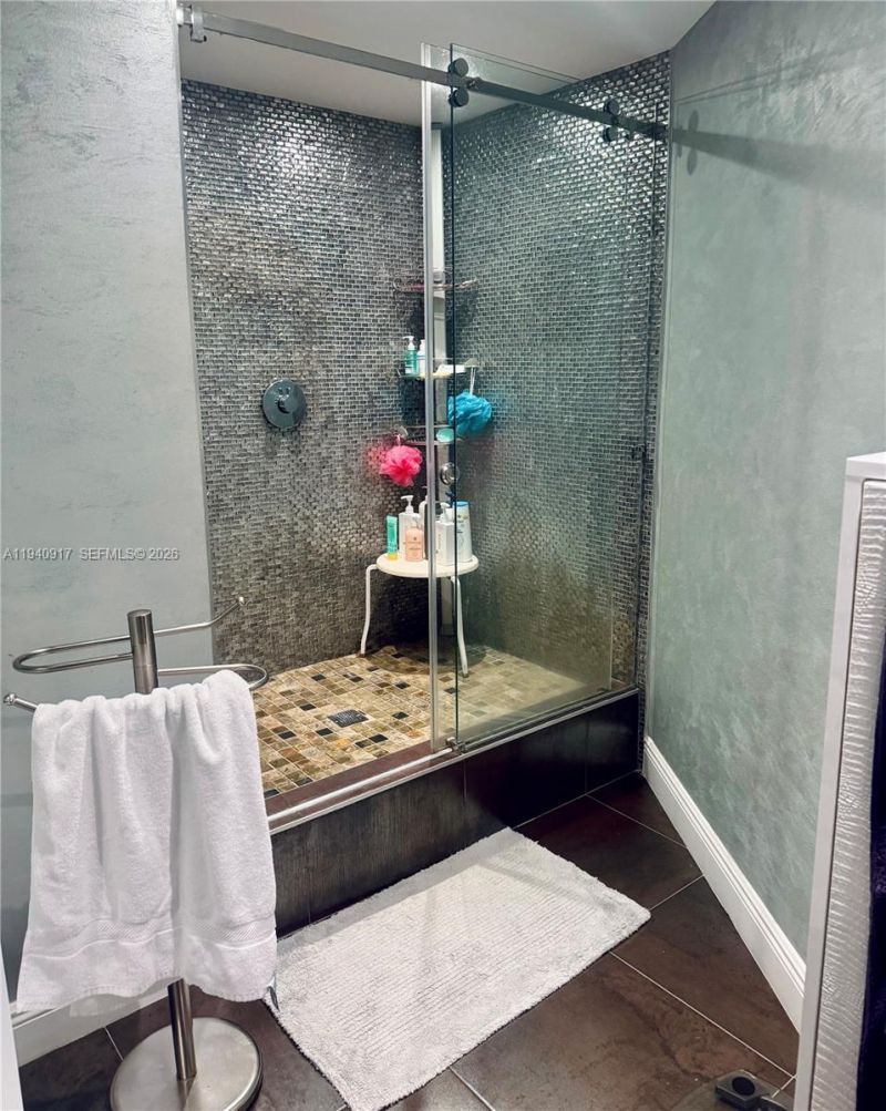 1920 S Ocean Dr, Unit 6A, Hallandale Beach, FL 33009 Photo