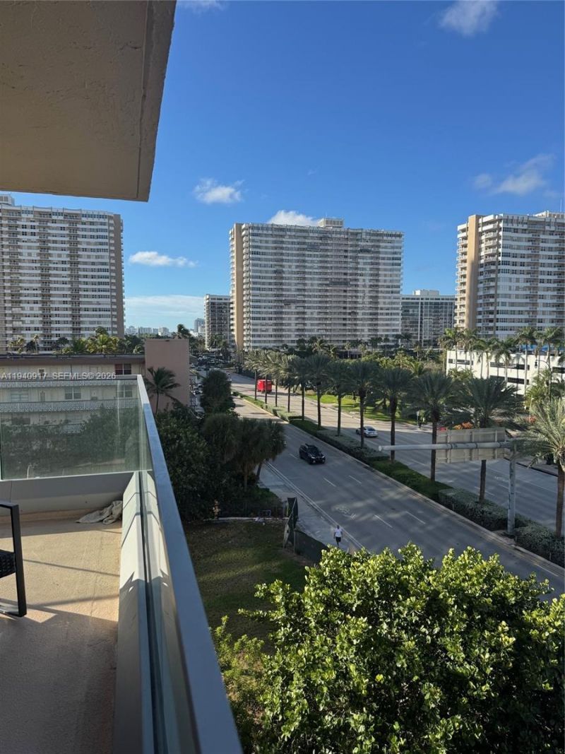 1920 S Ocean Dr, Unit 6A, Hallandale Beach, FL 33009 Photo