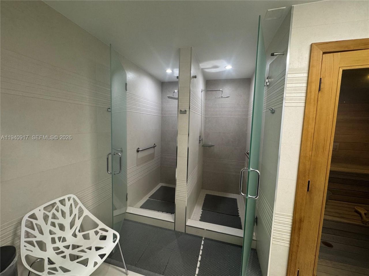 1920 S Ocean Dr, Unit 6A, Hallandale Beach, FL 33009 Photo