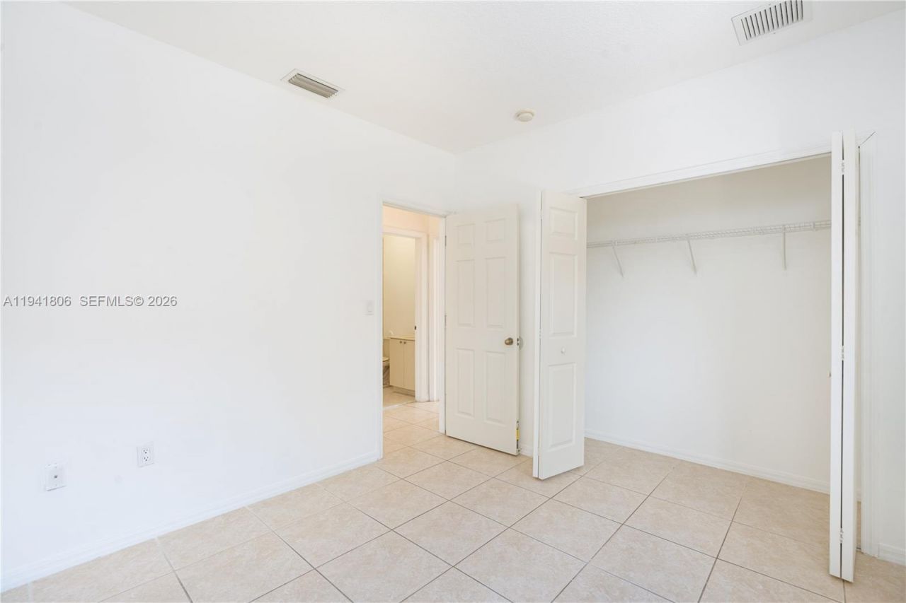 5655 SW 163rd Path, Miami, FL 33193 Photo