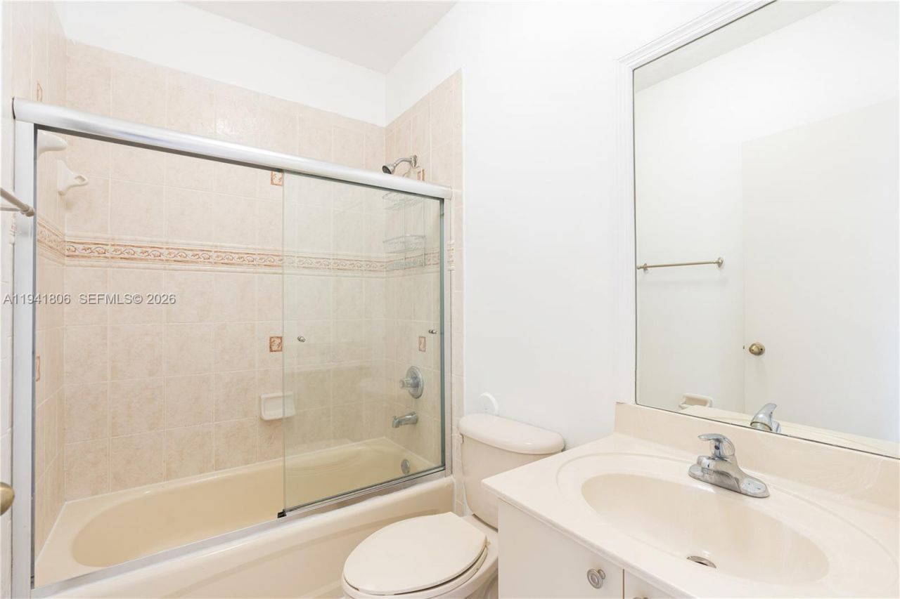 5655 SW 163rd Path, Miami, FL 33193 Photo