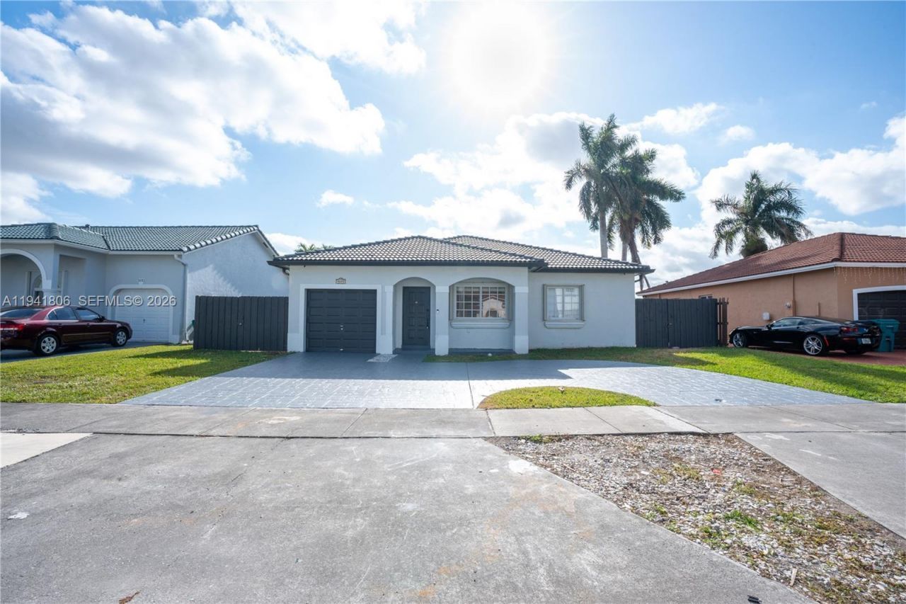 5655 SW 163rd Path, Miami, FL 33193 Photo