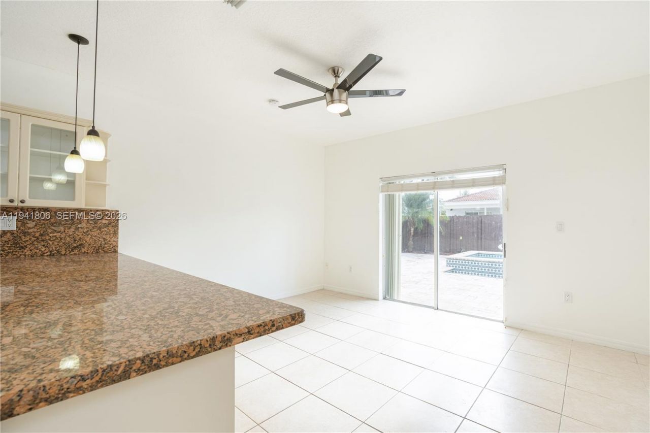 5655 SW 163rd Path, Miami, FL 33193 Photo