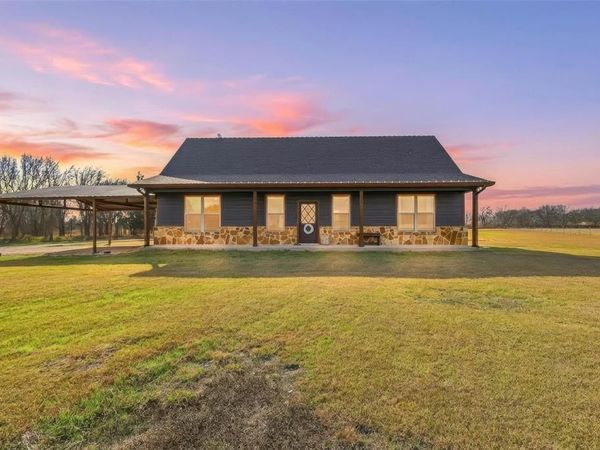 689 Stafford Road, Italy, TX 76651