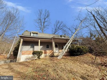 1500 POTTSVILLE STREET, LYKENS, PA 17048