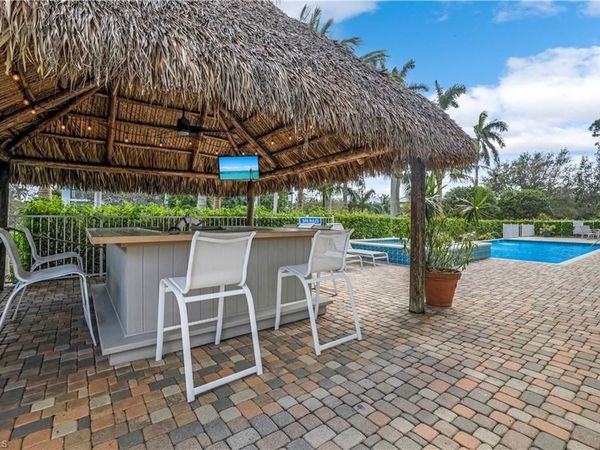 863 9th AVE S, Unit 202, NAPLES, FL 34102