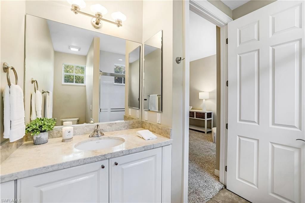 863 9th Ave S, Unit 202, Naples, FL 34102 Photo