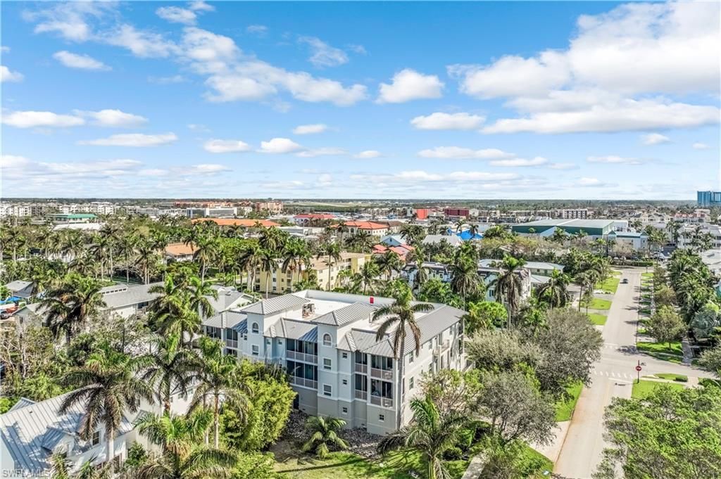 863 9th Ave S, Unit 202, Naples, FL 34102 Photo