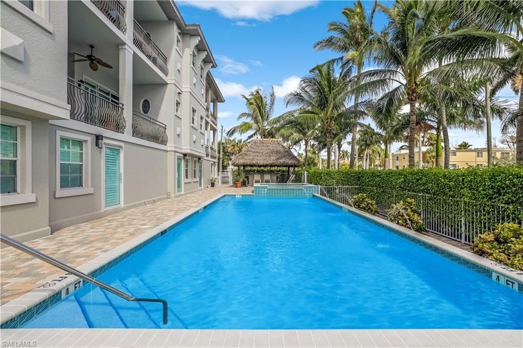 863 9th Ave S, Unit 202, Naples, FL 34102 Photo