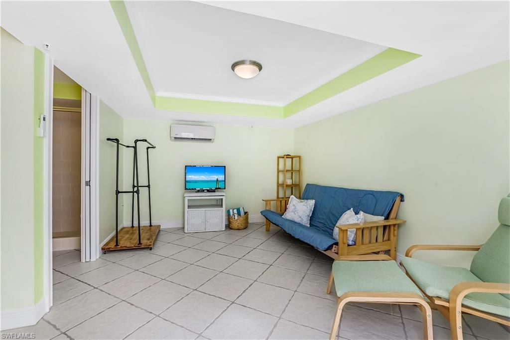863 9th Ave S, Unit 202, Naples, FL 34102 Photo