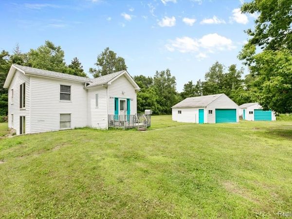 1615 N Lakeshore Road, Forester Twp, MI 48469