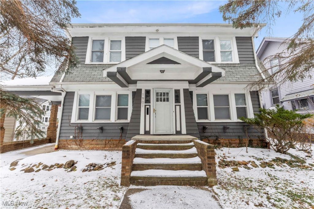 1901 Parkway Drive, Cleveland Heights, OH 44118 Main Photo