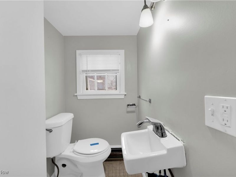 1901 Parkway Drive, Cleveland Heights, OH 44118 Photo 12