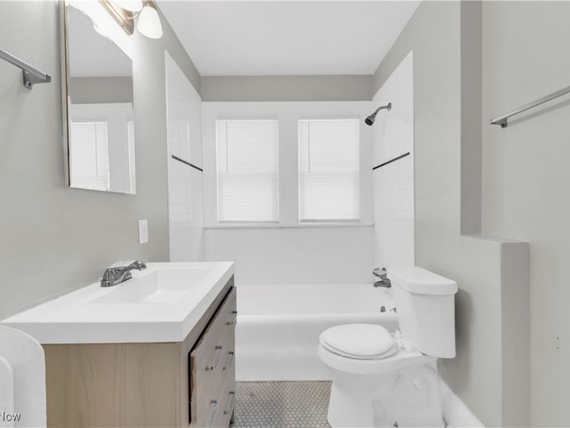 1901 Parkway Drive, Cleveland Heights, OH 44118 Photo 23