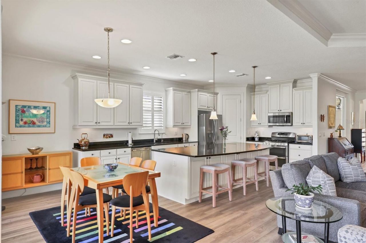 2414 Vaccaro Drive, Sarasota, FL 34231 Photo