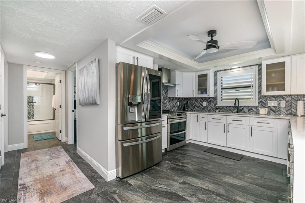 4001 SE 19th Pl, Unit B1, Cape Coral, FL 33904 Photo