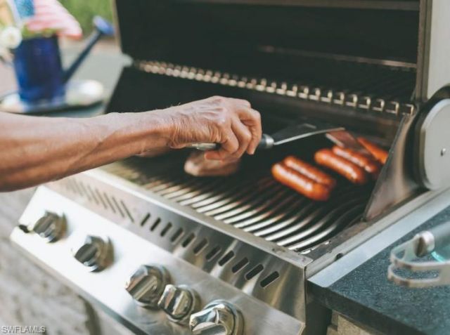 10721 Fountain Palm Cir, Bokeelia, FL 33922 Photo