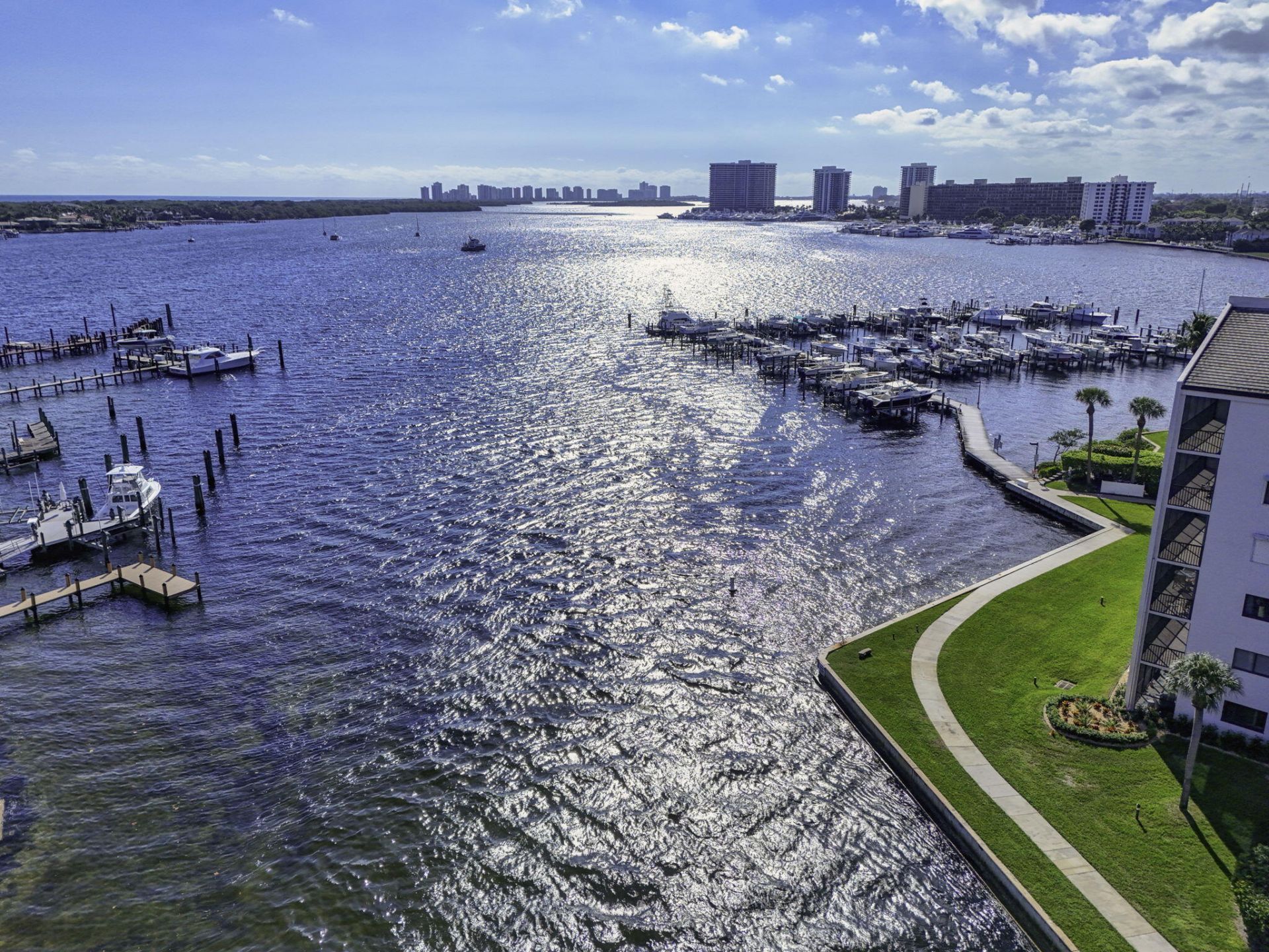 11370 Twelve Oaks Way, Unit 417, North Palm Beach, FL 33408 Photo