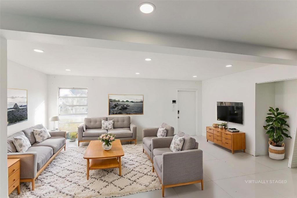 6609 NW 80th Ct, Tamarac, FL 33321 Photo