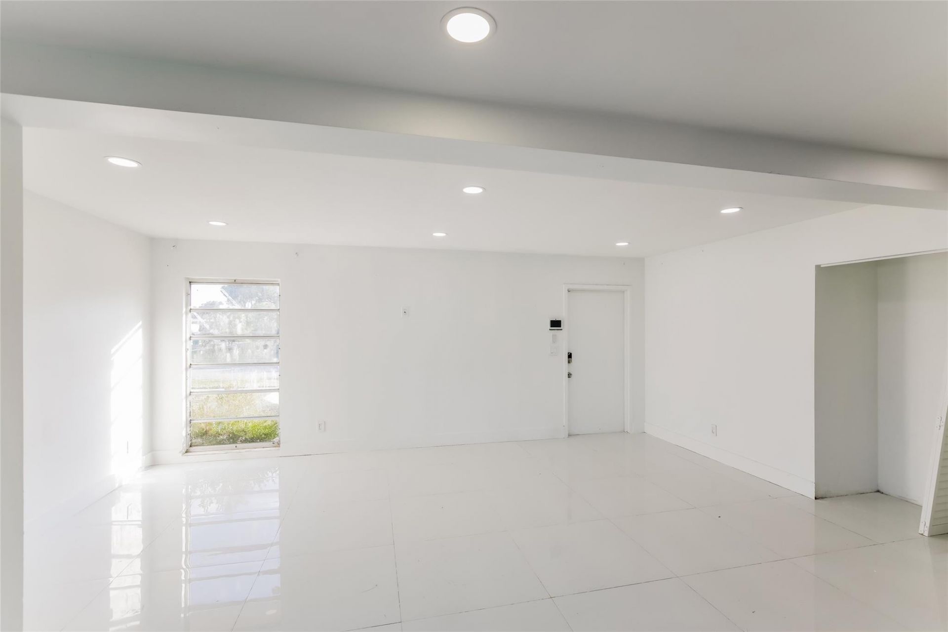 6609 NW 80th Court, Tamarac, FL 33321 Photo