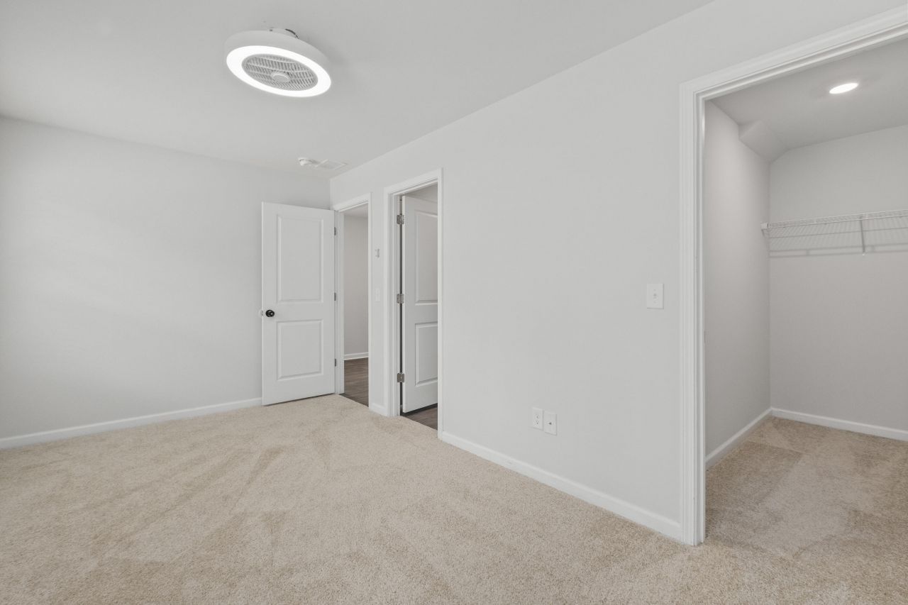 143 Spencer Circle Photo 14