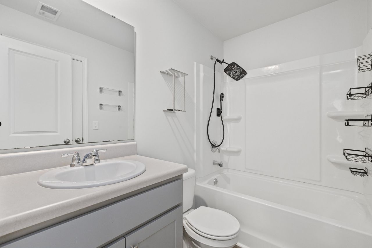 143 Spencer Circle Photo 16