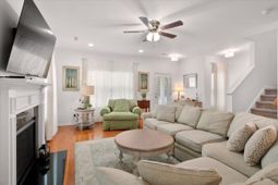 1237 Updyke Drive photo 4